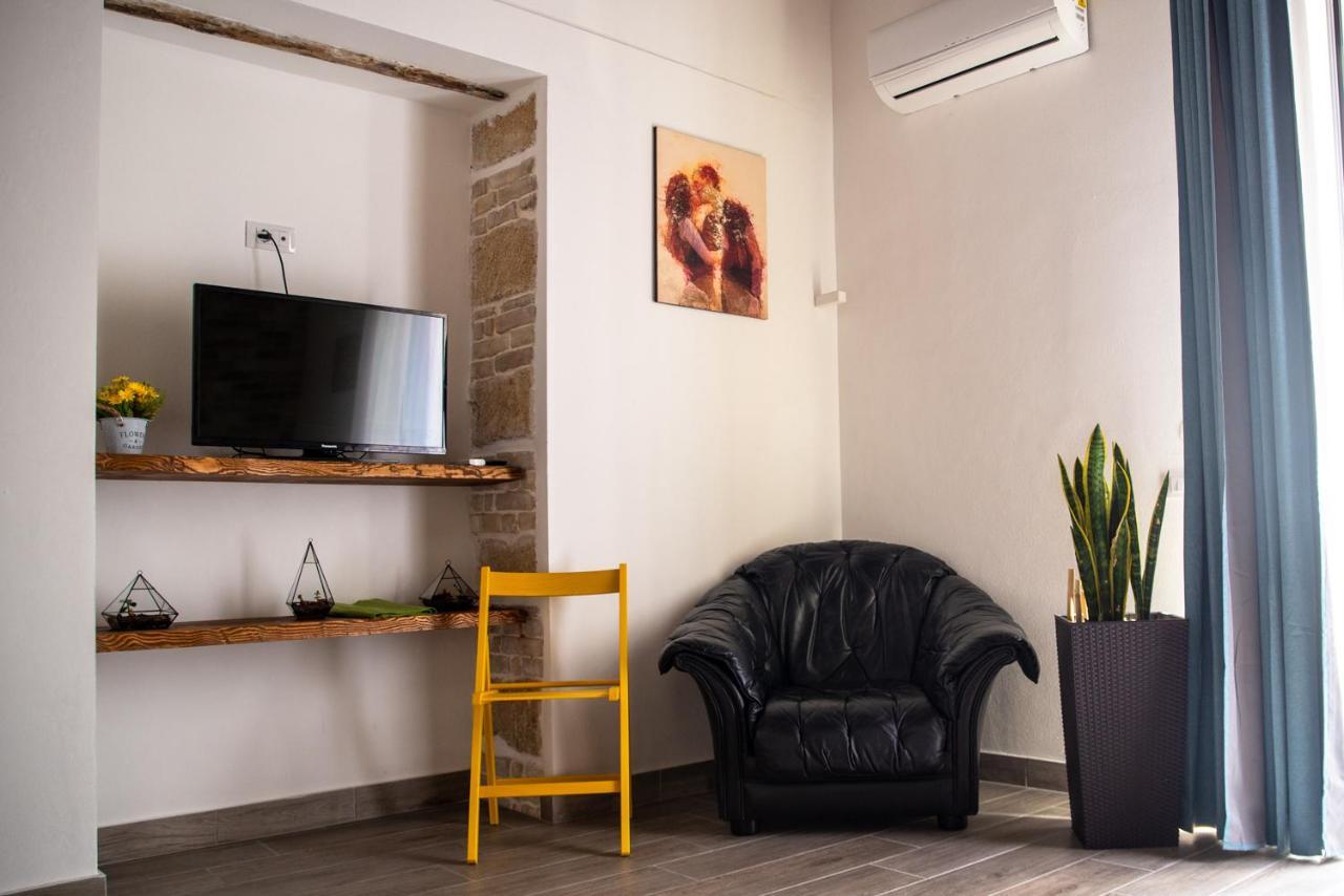 Dolce In The Historical Center Of Life Apartment Palermo
